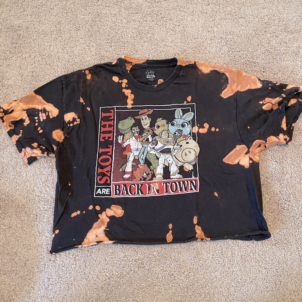 Cropped Graphic Tee🎥